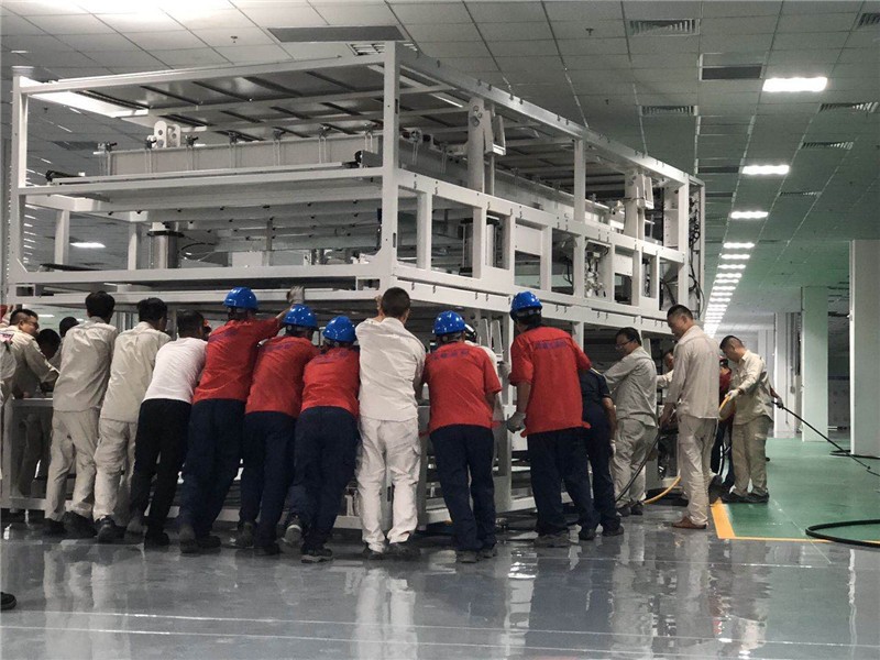 光伏设备38吨层压机吊装卸车气垫搬运定位