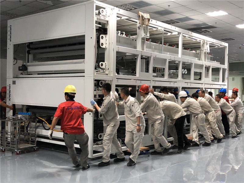 光伏设备38吨层压机吊装卸车气垫搬运定位